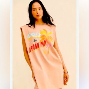 FARM Rio Ipanema T-Shirt Dress w side slits. Comfortable and soft. Size Sm